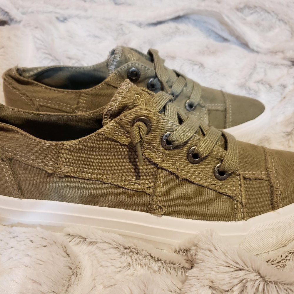 Blowfish Maxine Size 9.5 New